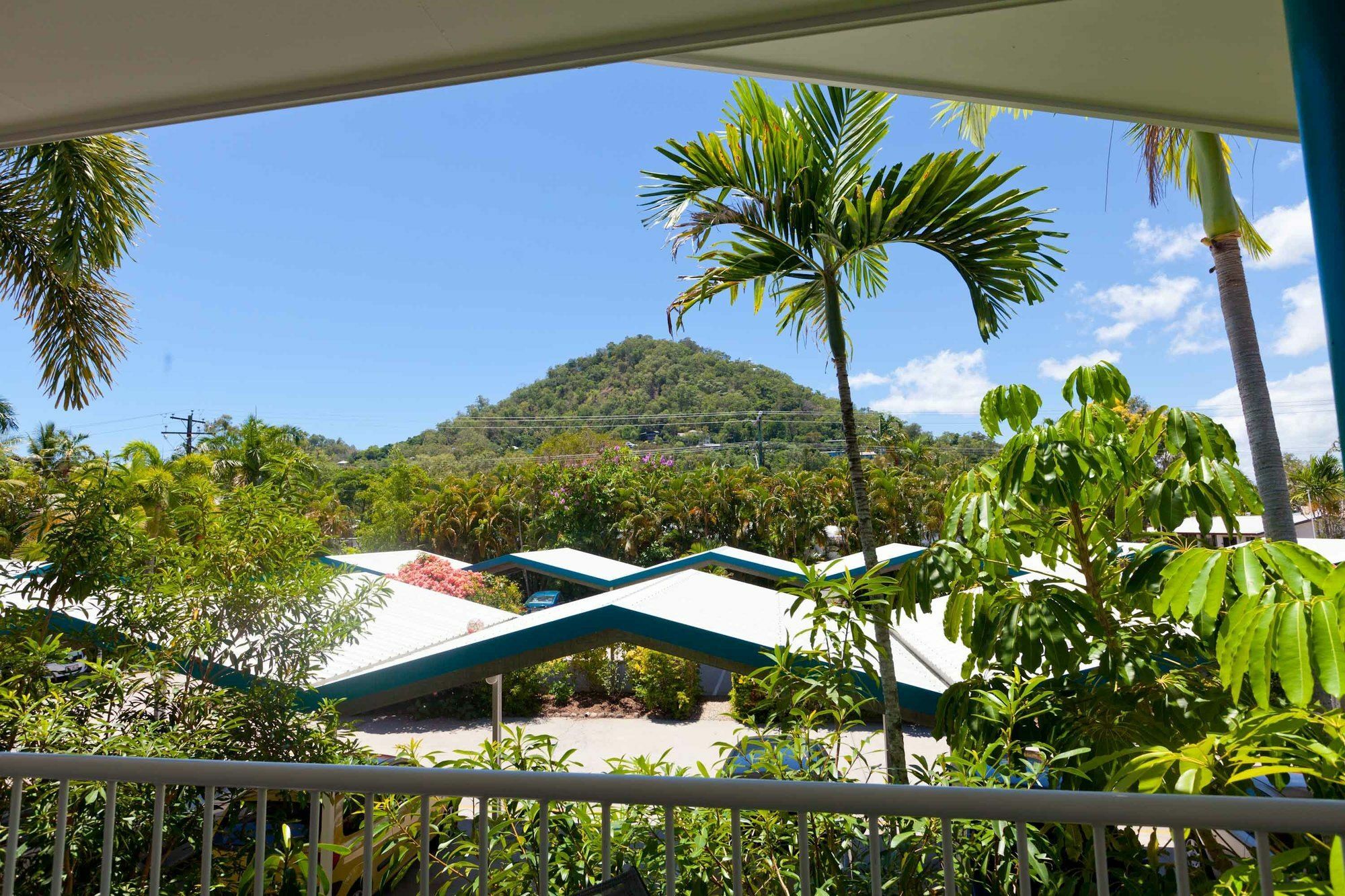 Aparthotel Trinity Beach Pacific Extérieur photo